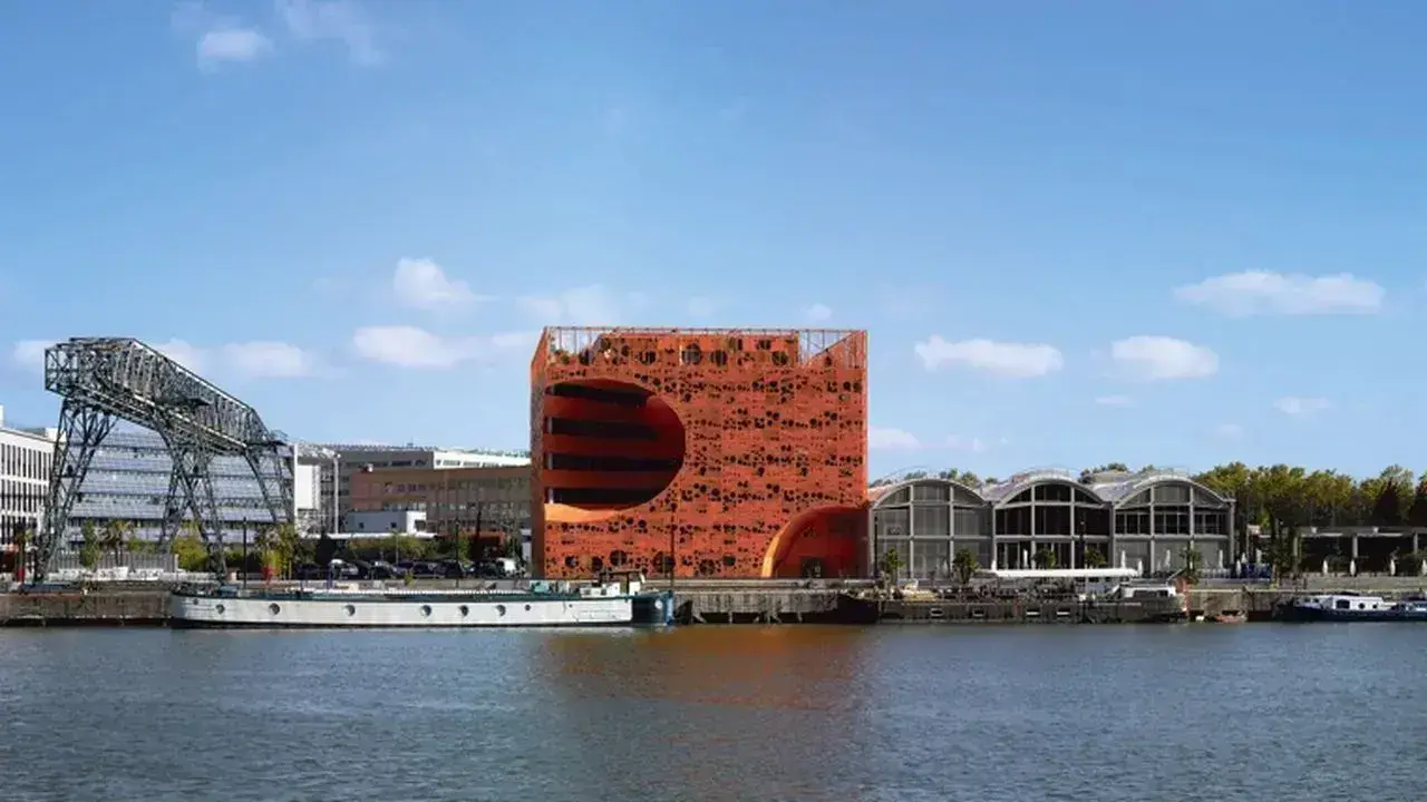 Cube orange Lyon-confluence - Image 2
